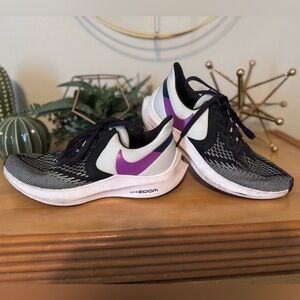 Nike Women's Air Zoom Winflo running shoe